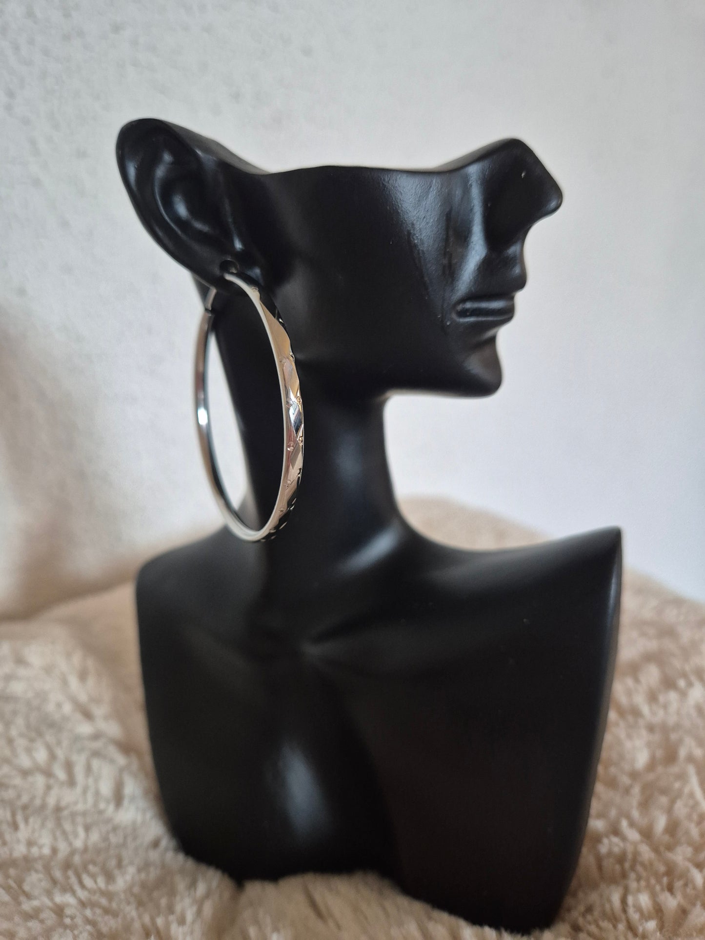 Créoles Argent Lignes Épurées et Modernes