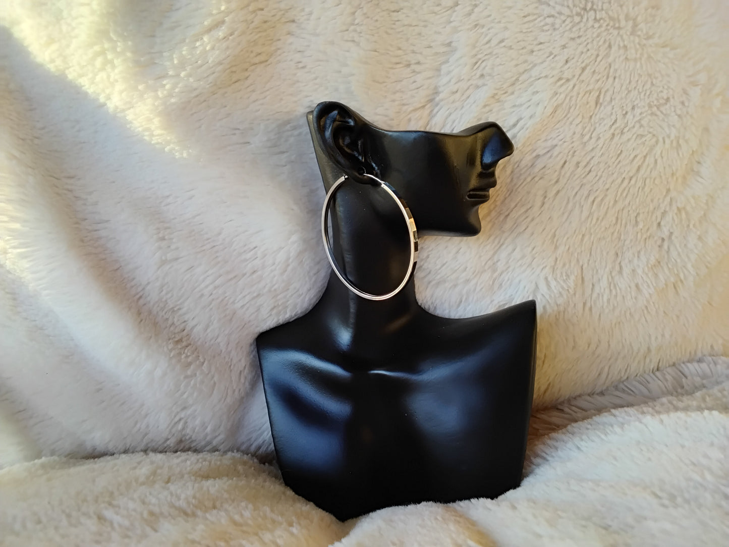 Créoles Argent Lignes Épurées et Modernes