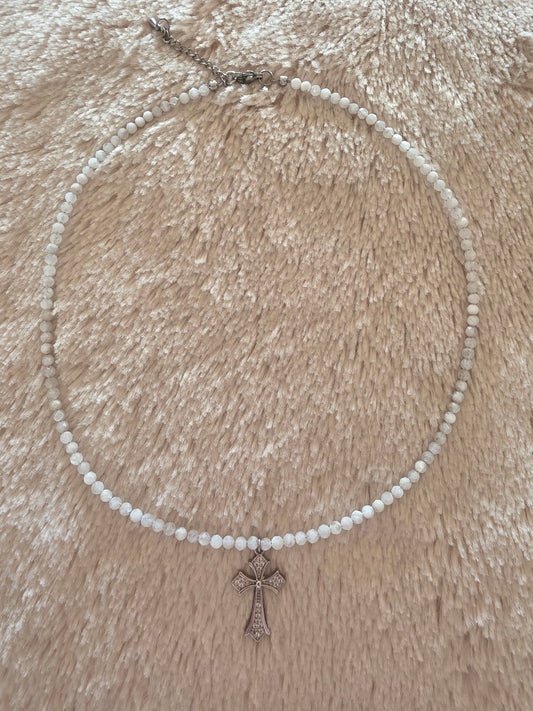 Collier croix religieuse