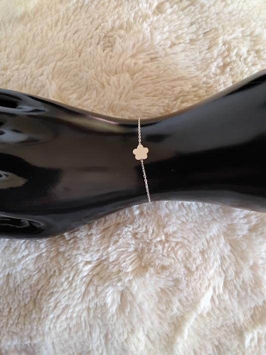 Bracelet petite fleur fillette