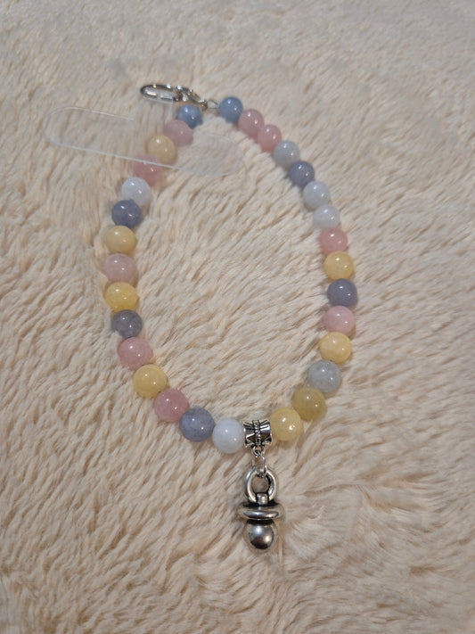 Berceuse minérale – Morganite, aigue-marine et tétine porte-bonheur bijoux de portable