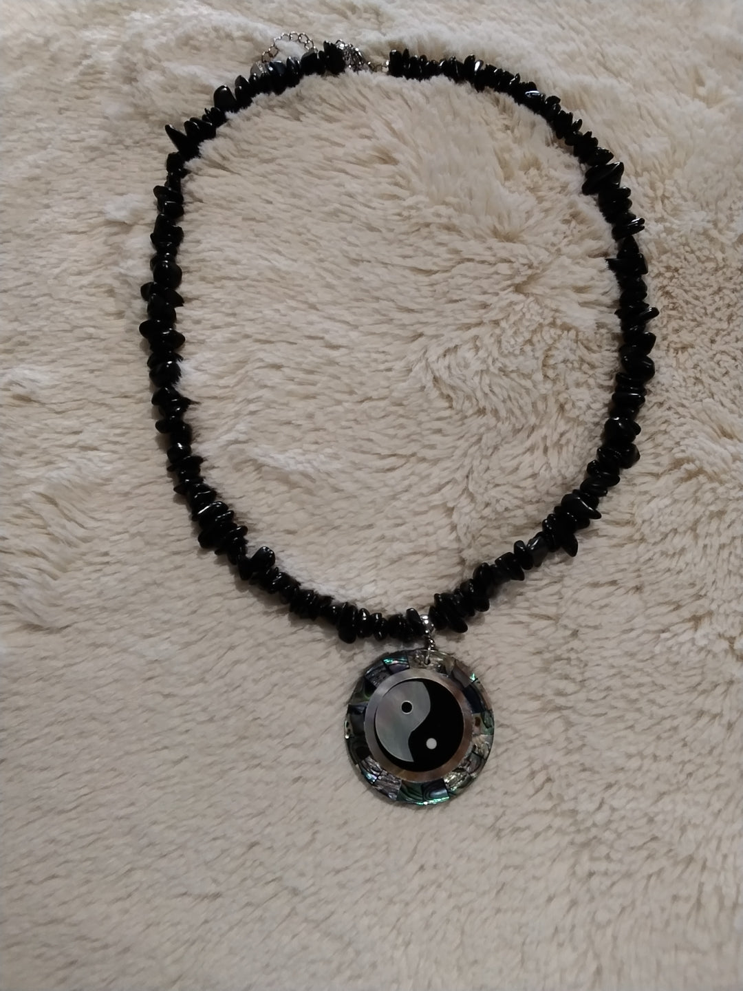 Collier Obsidienne & Yin-Yang en Nacre et Coquille d’Ormeau