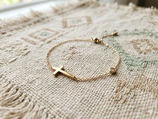 Chevilliere avec croix strass